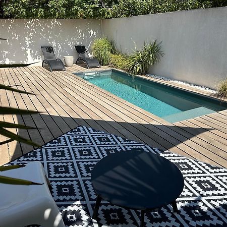 Maison Contemporaine Avec Piscine Privee Chauffee, Entre Plages Et Provence, Borne 11 Kw Istres Exteriör bild