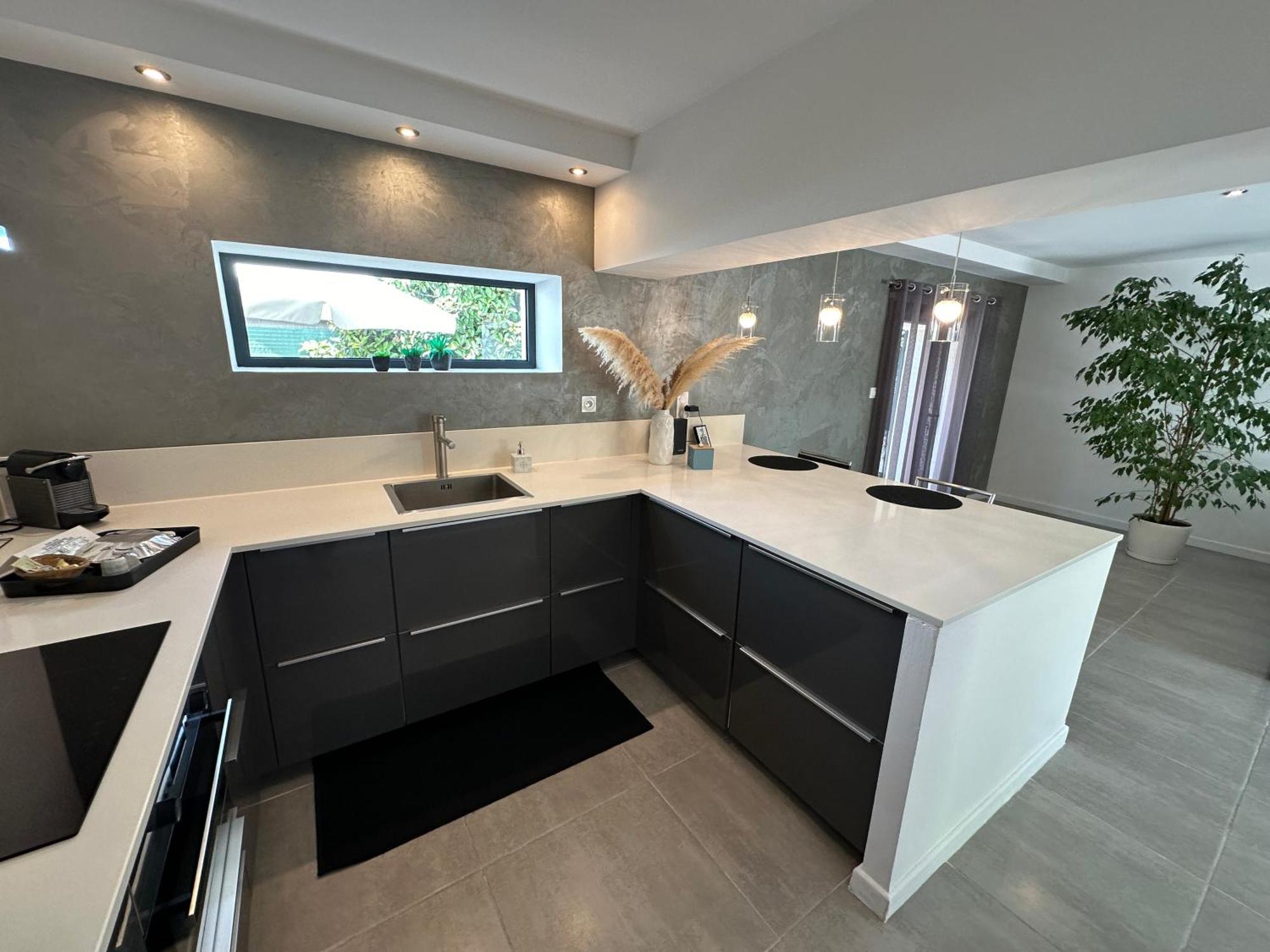 Maison Contemporaine Avec Piscine Privee Chauffee, Entre Plages Et Provence, Borne 11 Kw Istres Exteriör bild